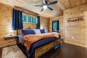 3 bedrooms, WiFi, bed sheets