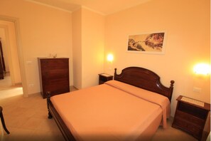 3 chambres, bureau, Wi-Fi gratuit