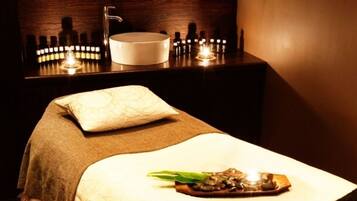 Soins corporels, soins d'hydrothérapie, soins d'aromathérapie