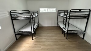 WiFi (free) - RoamHub Residences  (Los Angeles)