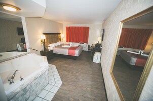 Suite Deluxe, 1 habitación, no fumadores, frigorífico y microondas | 1 dormitorio, escritorio, espacio para trabajar con un portátil