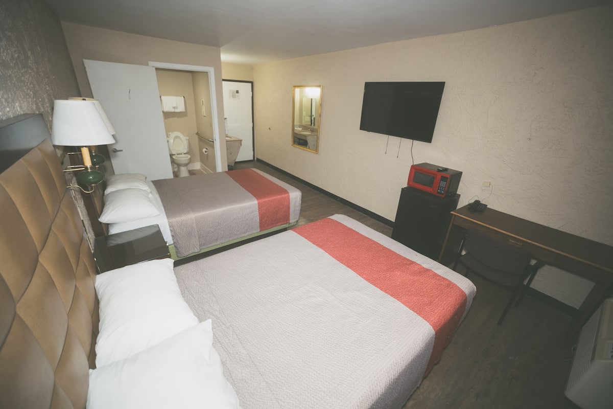 1 bedroom, desk, laptop workspace, free WiFi