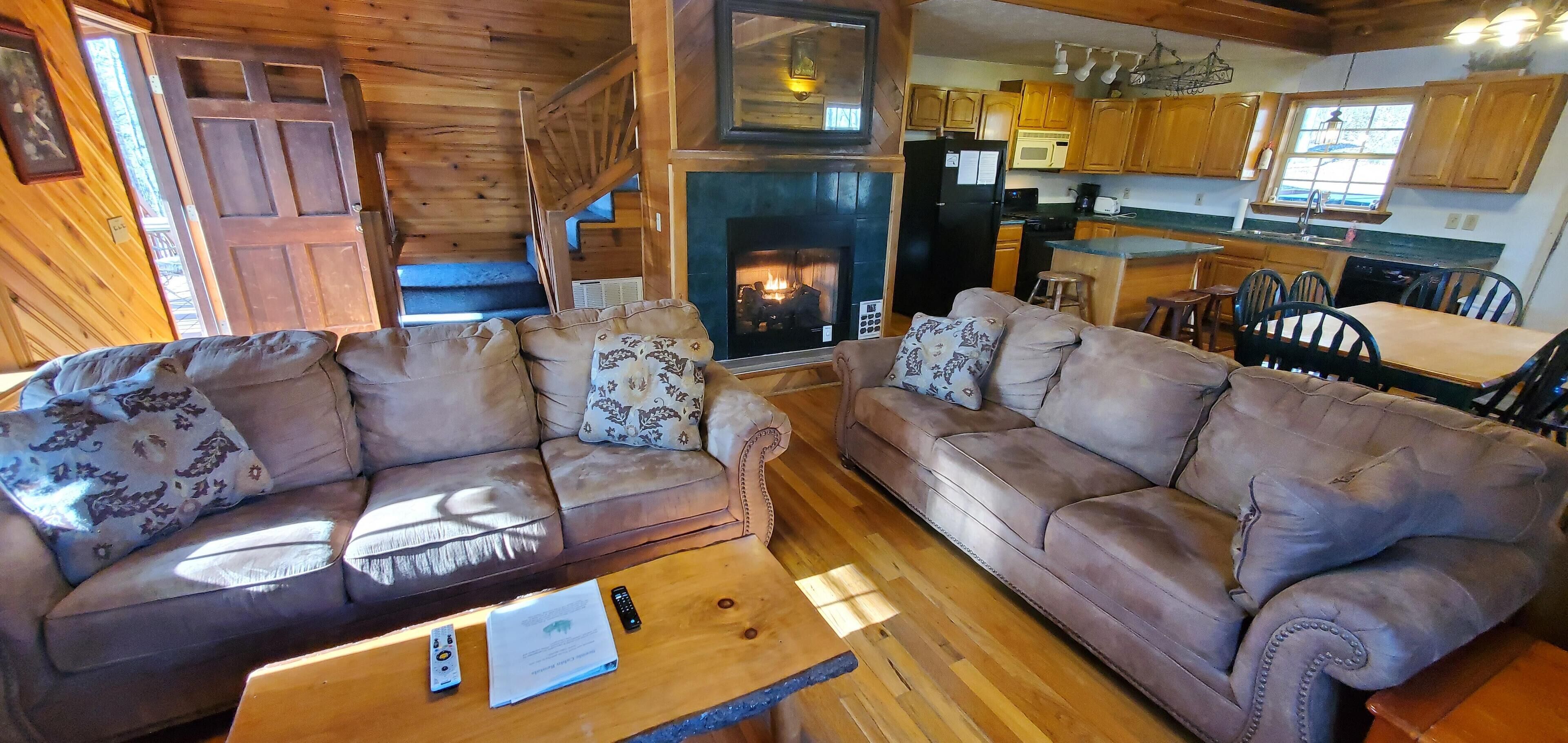 Smart TV, fireplace, DVD player