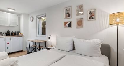 Vorstadtoase - 2 Personen Queensize-Bett, Parken, Netflix, Nähe BER