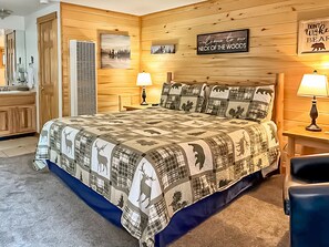 1 bedroom, WiFi, bed sheets - Riverfront Pool Motel, Views HKLL (Estes Park)