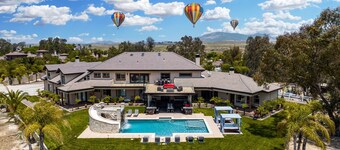 Villa Cabernet -8 BR  Luxury Wine Country Estate