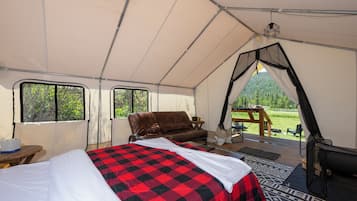 1 habitación, wifi y ropa de cama