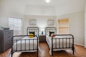 4 Schlafzimmer, WLAN, Bettwäsche