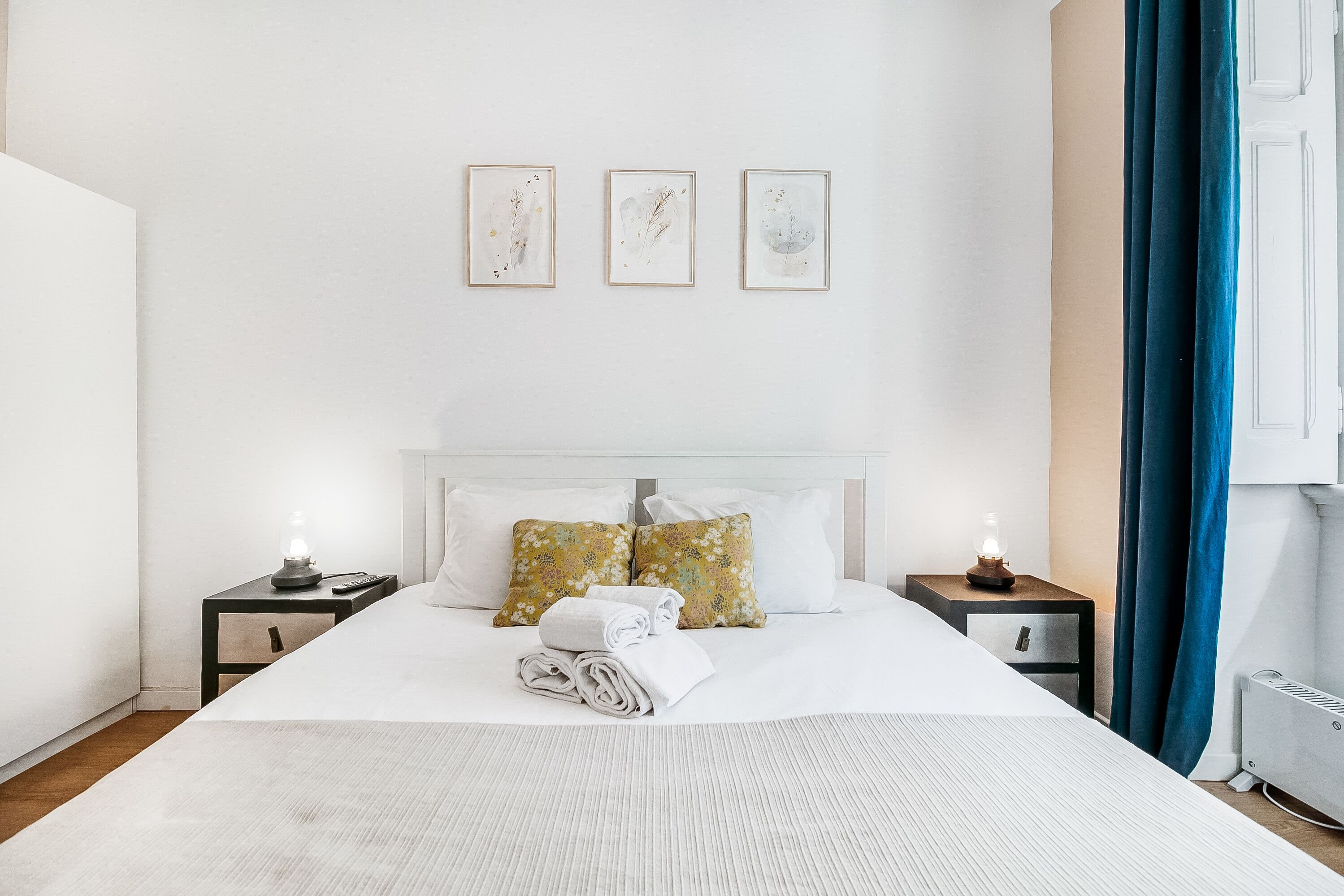 3 bedrooms, iron/ironing board, WiFi, bed sheets