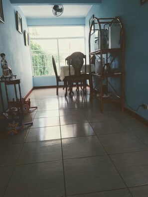 Room, 1 Bedroom, Smoking, Patio | Dining