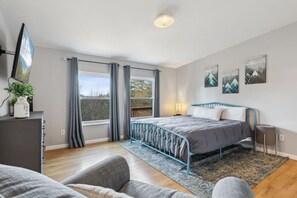 3 bedrooms, iron/ironing board, WiFi, bed sheets - Mountain Vistas (Sevierville)