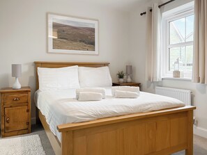 3 bedrooms, free WiFi, bed sheets