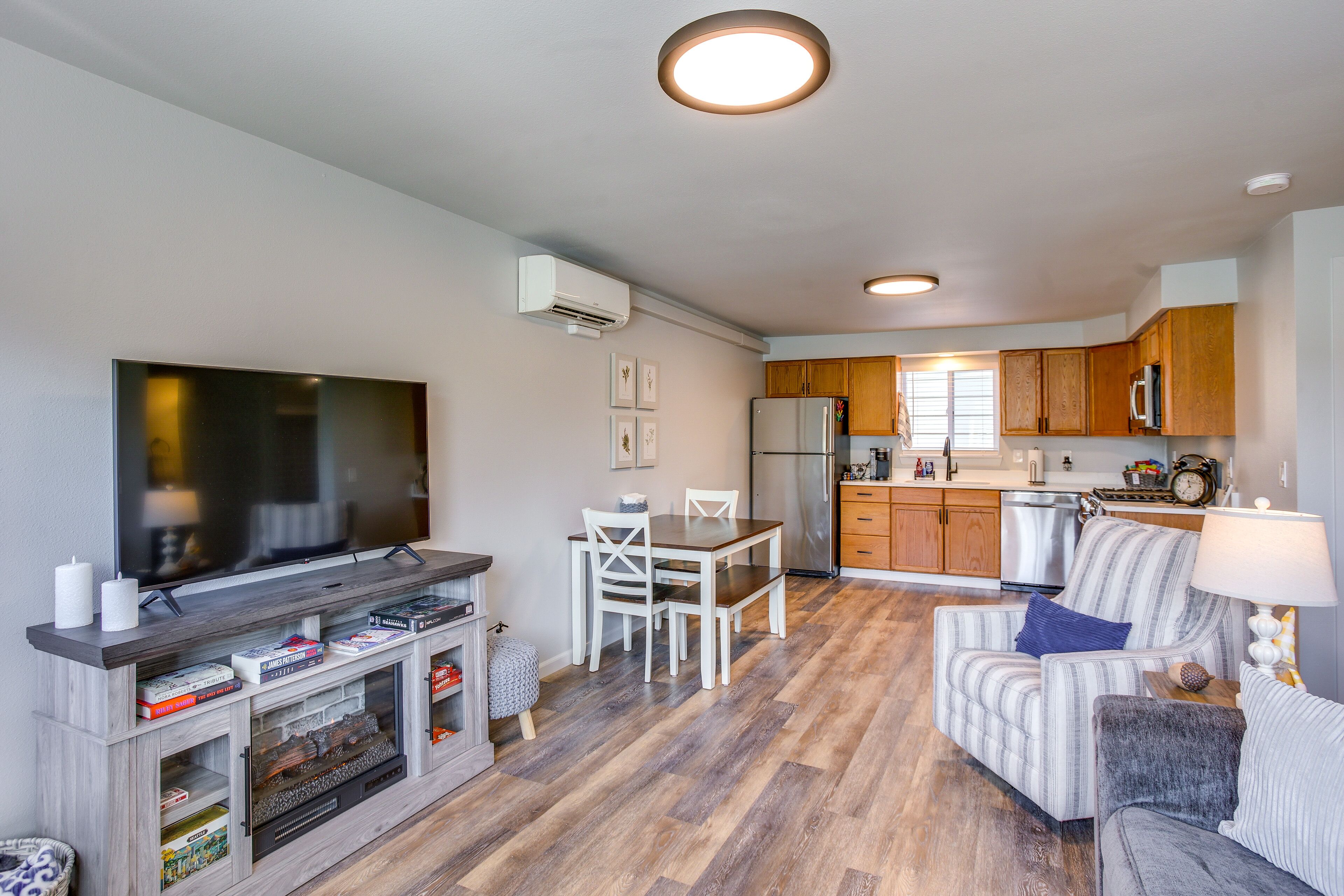 Well-Equipped Buckley Apartment: 24 Mi to Tacoma!