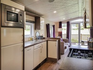 Interior - 1 bedroom accommodation in Dollar, near Stirling (Dollar, near Stirling)