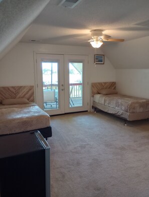 2 室のベッドルーム、WiFi、ベッドシーツ