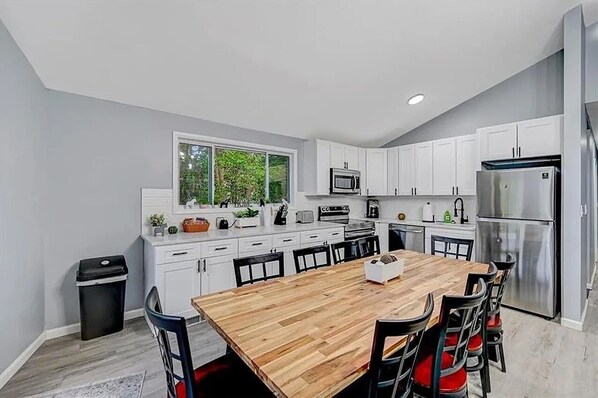 Fridge, microwave, oven, stovetop - Stylish Poconos Retreat w/ Hot Tub, Firepit, Pool Table, Games, & Country Club (Tobyhanna)