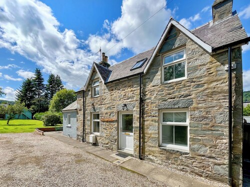 3 bedroom accommodation in Aberfeldy