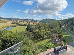 Property grounds - 1 bedroom accommodation in Ballingham, near Hereford (Ballingham, near Hereford)