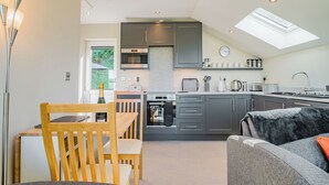 Dishwasher, highchair - 1 bedroom accommodation in Ballingham, near Hereford (Ballingham, near Hereford)