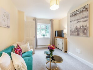 Living area - Apple Orchard - UK45170 (All Nottinghamshire)