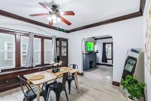 Dining - West Blvd Getaway – Furry Friends Allowed (Cleveland)