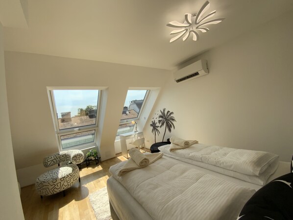 1 bedroom, iron/ironing board, WiFi, bed sheets - Dachgeschoss Loft im Herzen von Wien | HG29 (Wien)