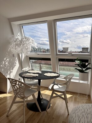 Dining - Dachgeschoss Loft im Herzen von Wien | HG29 (Wien)