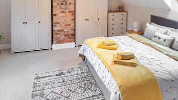 2 bedrooms, free WiFi, bed sheets