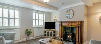 2 bedroom accommodation in Willoughton