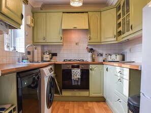 Dishwasher, cookware/dishes/utensils