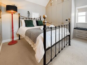 2 quartos, Wi-Fi de cortesia, roupa de cama