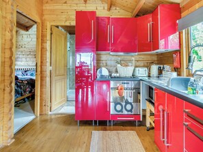 Unclassified image, 5 of 21, button