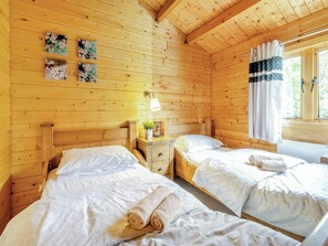 2 makuuhuonetta, ilmainen Wi-Fi, vuodevaatteet