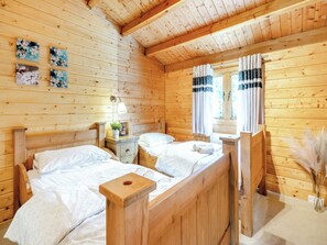 2 makuuhuonetta, ilmainen Wi-Fi, vuodevaatteet