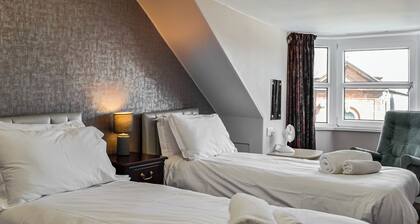 3 bedroom accommodation in Castle Douglas