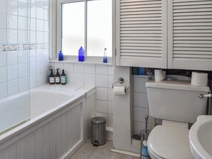 Towels - 2 bedroom accommodation in Windermere (Windermere)