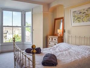 2 bedrooms, free WiFi, bed sheets - 2 bedroom accommodation in Windermere (Windermere)