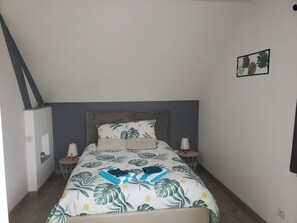 1 bedroom, iron/ironing board, travel cot, free WiFi - Le Charmillon : Appartement Cosy Avec Double Garage (Mancey)