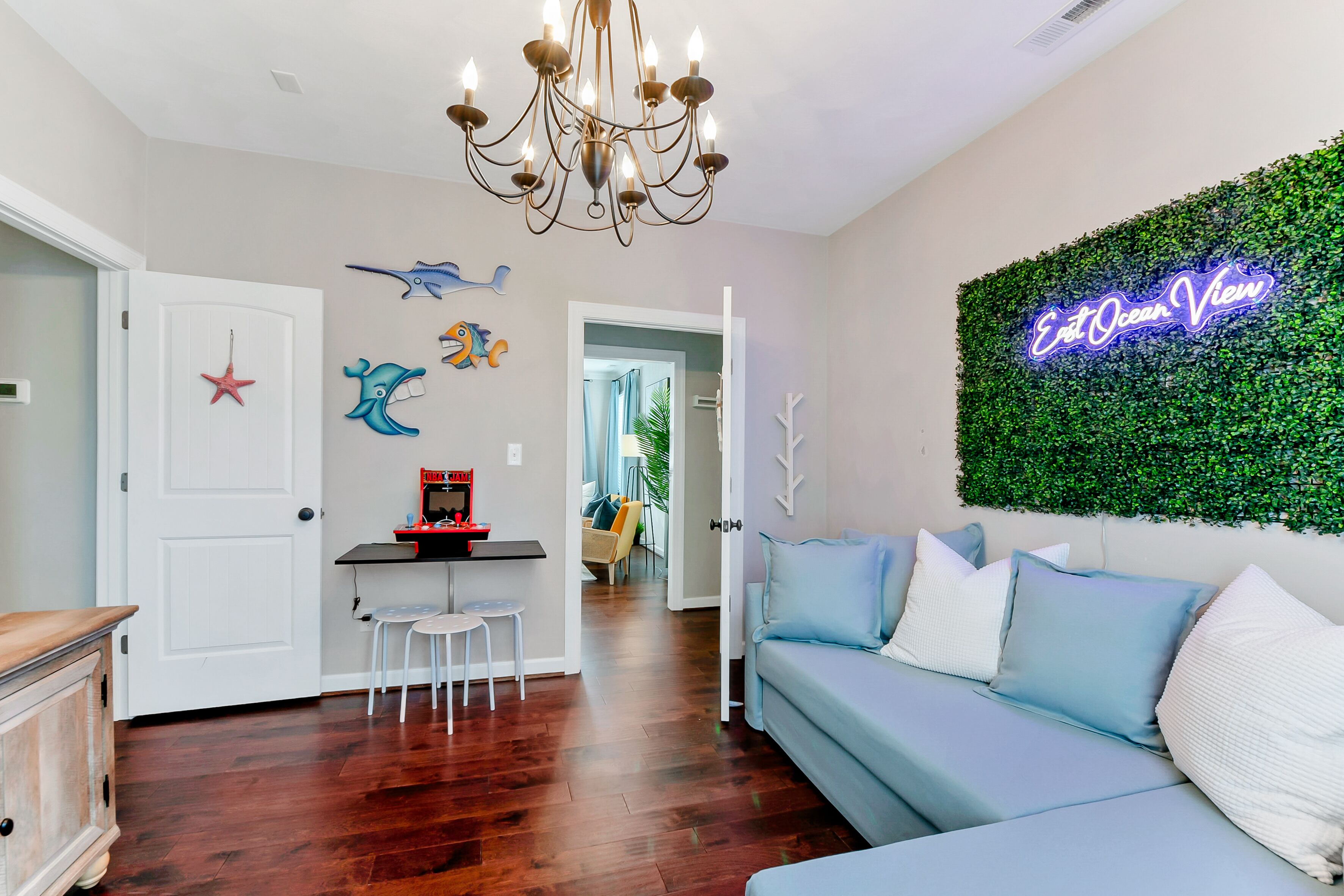 New luxurious rental! Sleeps up to 10!