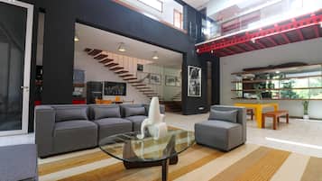 3 bedrooms, premium bedding, individually decorated