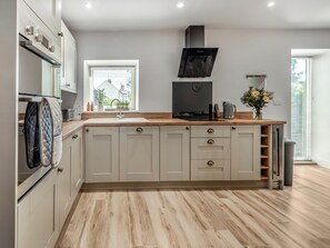 Geschirrspüler, Hochstuhl