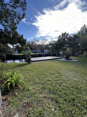 Property grounds - The Palm Cottage

 (Yankeetown)