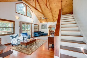 TV, fireplace, books, stereo - Hike, Boat & Ski: South Lake Tahoe Home (South Lake Tahoe)