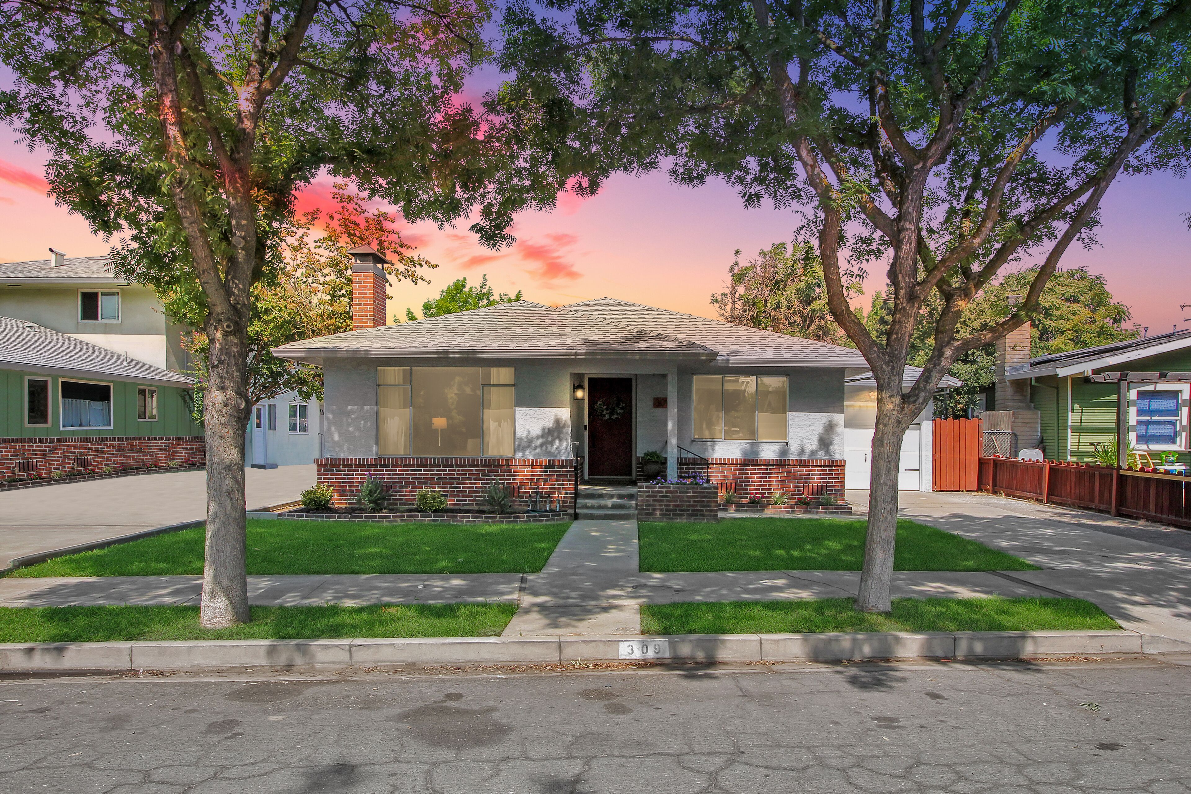 Cozy Central Lodi Chateau - Just Steps From Downtown!