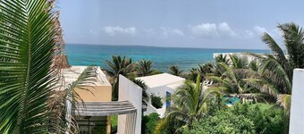 Lovely ground floor condo with pool and roof in Punta Sur