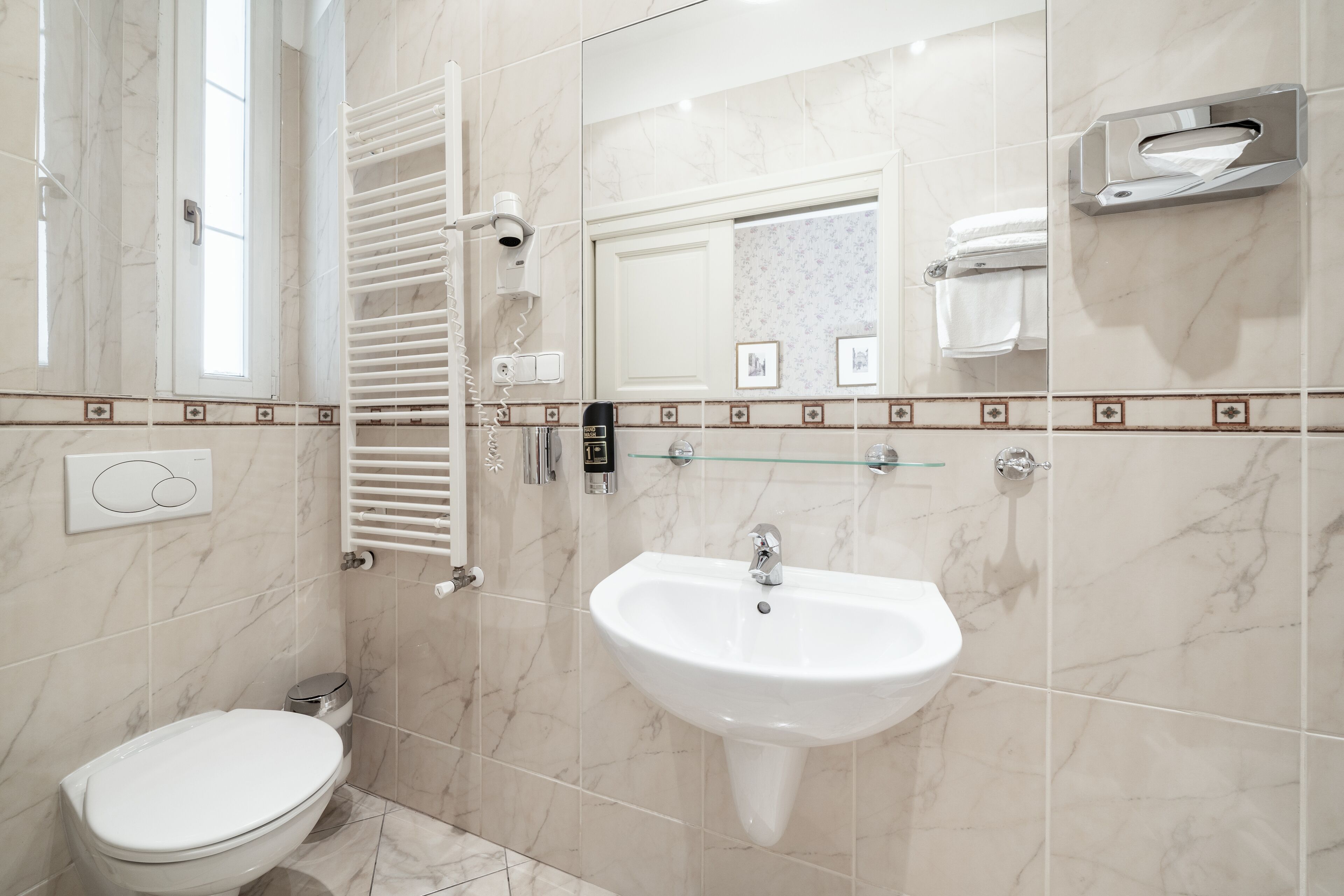 Photo - Hotel Raffaello Prague