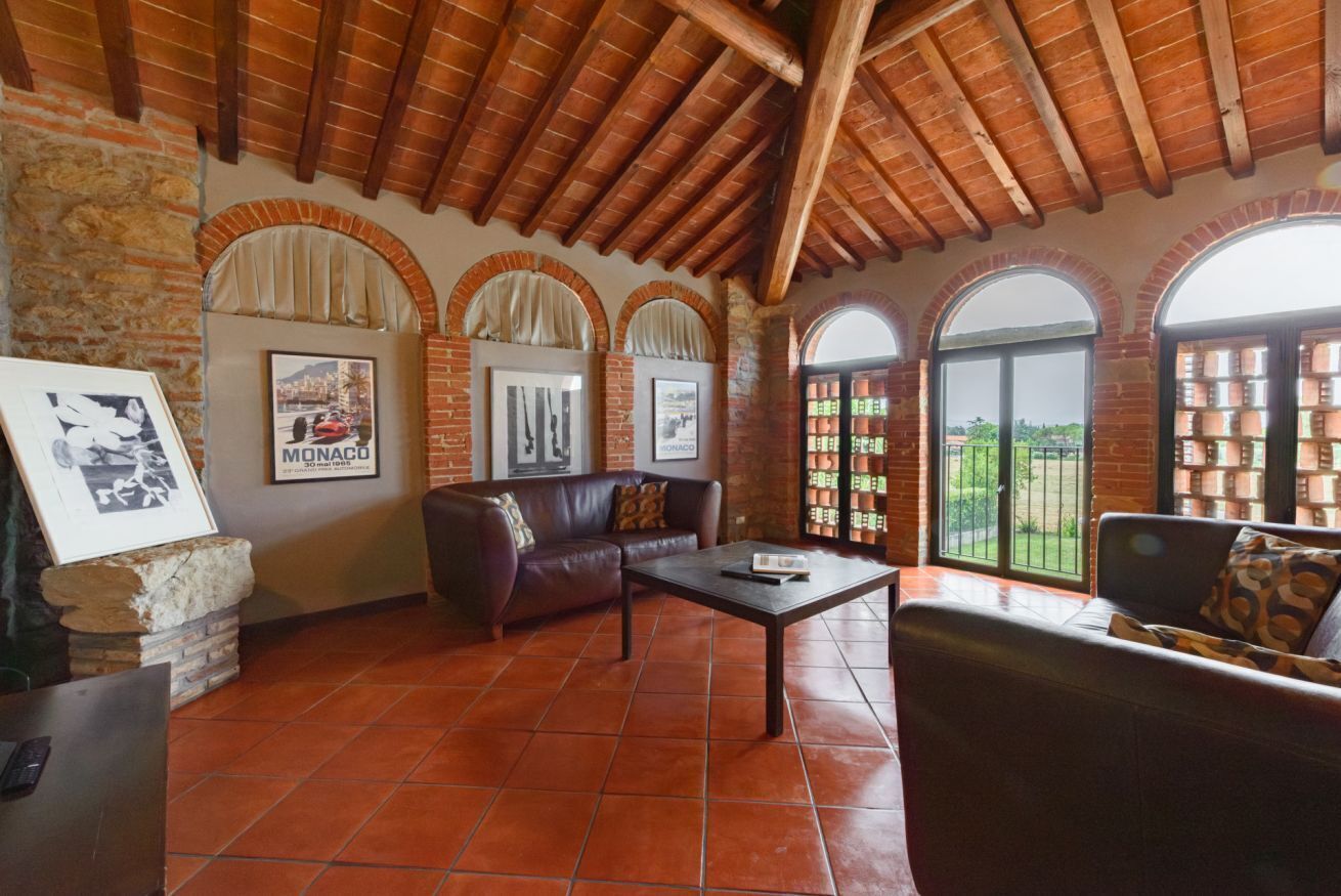 Fireplace, table tennis