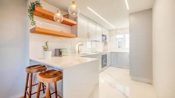 Fridge, microwave, oven, dishwasher