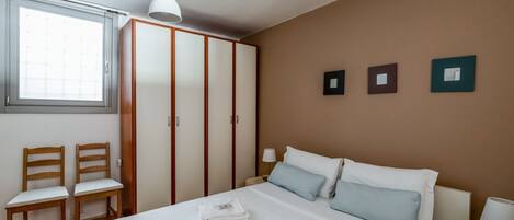 1 Schlafzimmer, Bügeleisen/Bügelbrett, Internetzugang