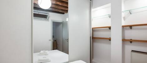 1 bedroom, Internet